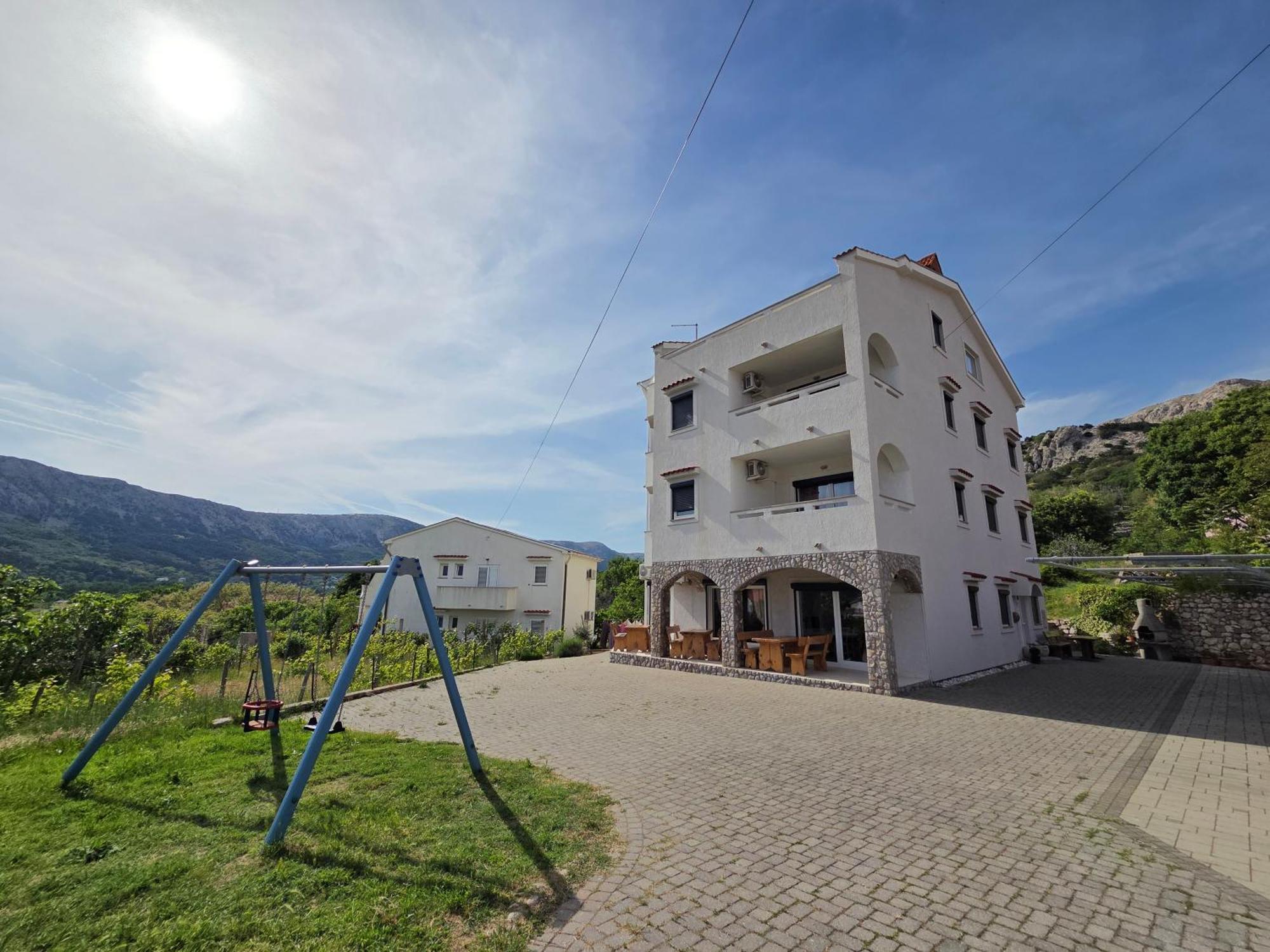 Leticia I * Baška